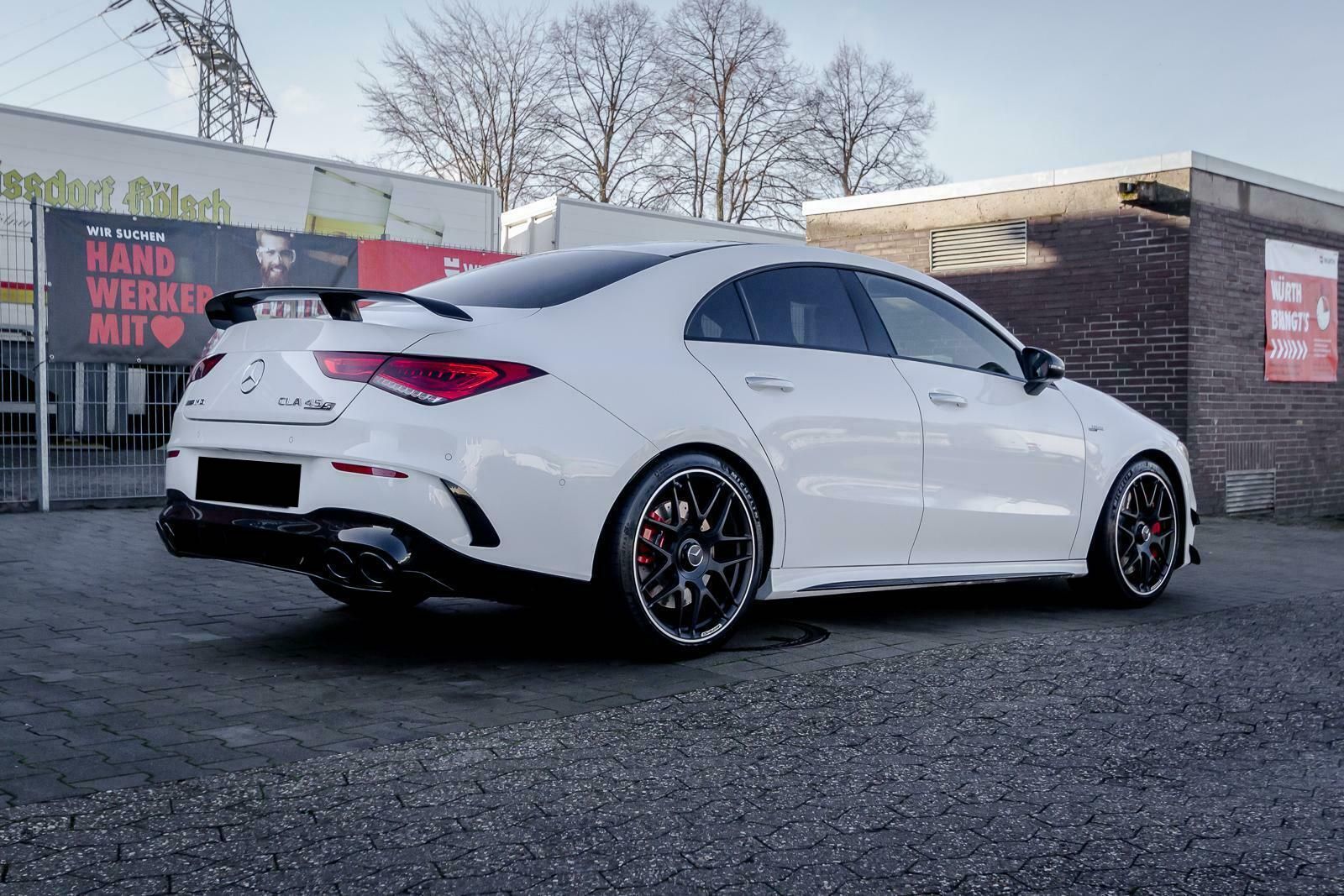 Mercedes CLA coupé 45 AMG 4matic SpeedShift | nový model AMG 386 koní | sport design modern 4-door coupé | prodej online | super cena | online prodej |  autoibuy.com